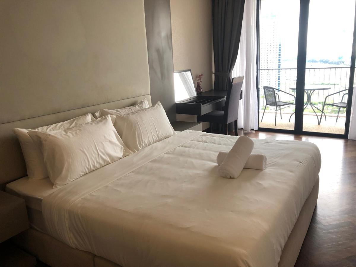 The Landmark Seaview Netflix By Blue Sky Holidays George Town Exterior foto
